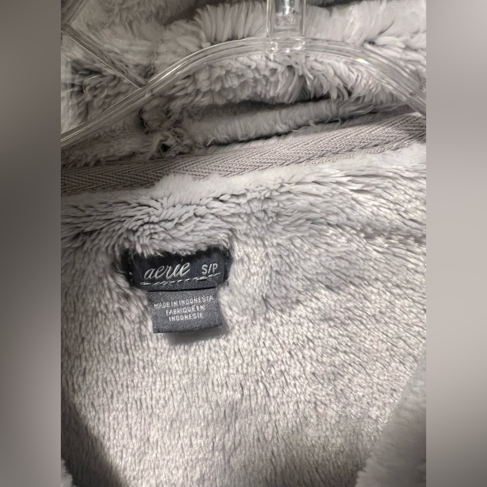 Aerie Women's Sherpa Sz Small “Oversized” Full Zip Hooded Jacket Gray Faux Fur - Picture 6 of 12